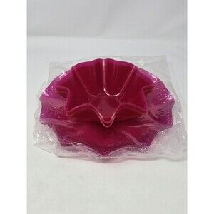 NOS TUPPERWARE HOT ON SPOT WHIMSICAL RUFFLE PLATE & 2 BOWL BUNDLE FUSCHIA RED